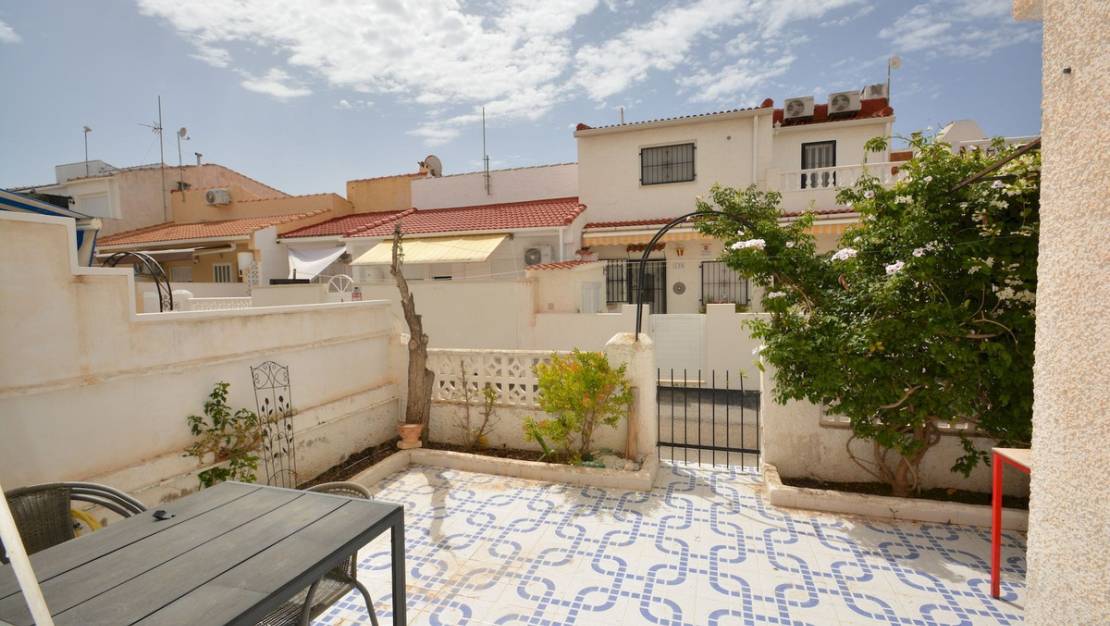 Sale - Villa - Torrevieja - Torrevieja Centro