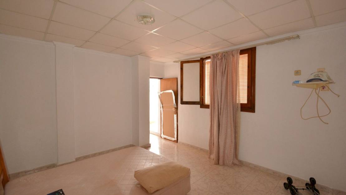 Sale - Villa - Torrevieja - Torrevieja Centro