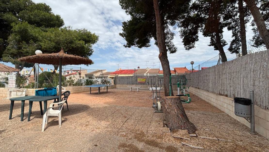 Sale - Villa - Torrevieja - Torrevieja Centro