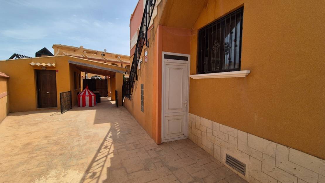 Sale - Villa - Torrevieja - Torrevieja Centro