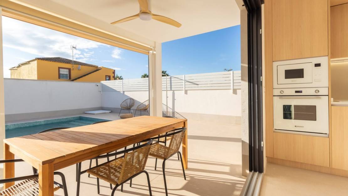 Sale - Villa - Torrevieja - Torrevieja Centro