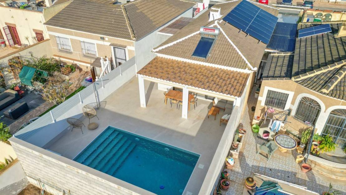 Sale - Villa - Torrevieja - Torrevieja Centro