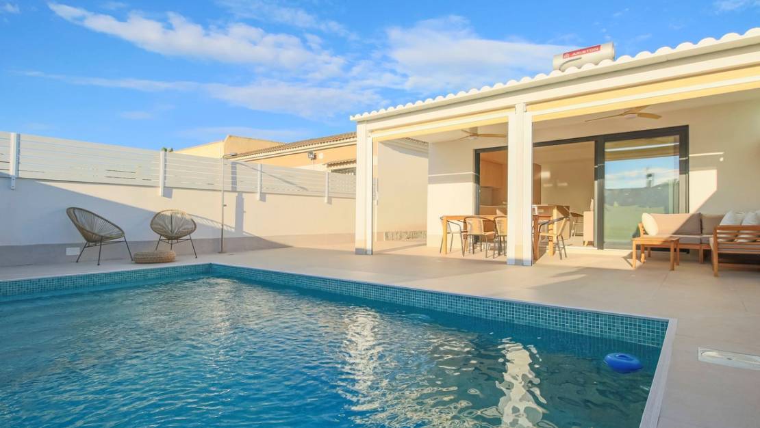 Sale - Villa - Torrevieja - Torrevieja Centro