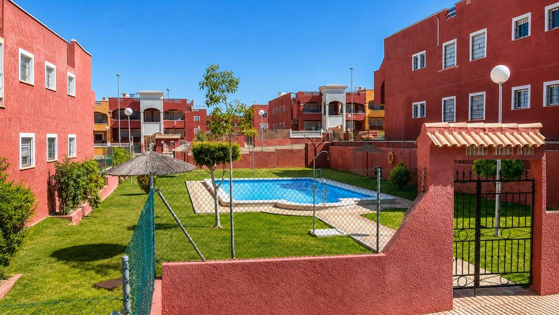 Sale - Villa - Torrevieja - Torrevieja Centro
