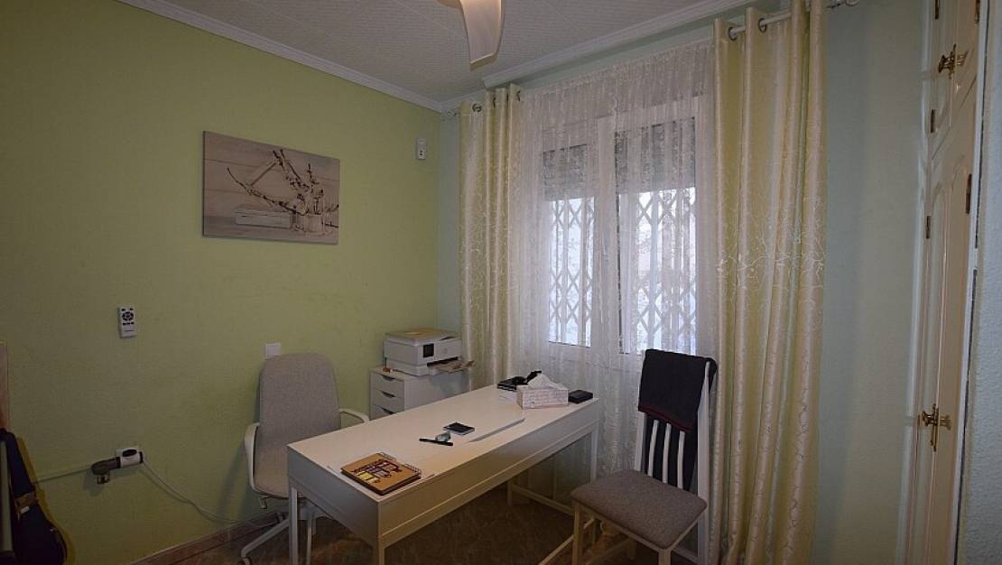Sale - Villa - Torrevieja - Torrevieja Centro