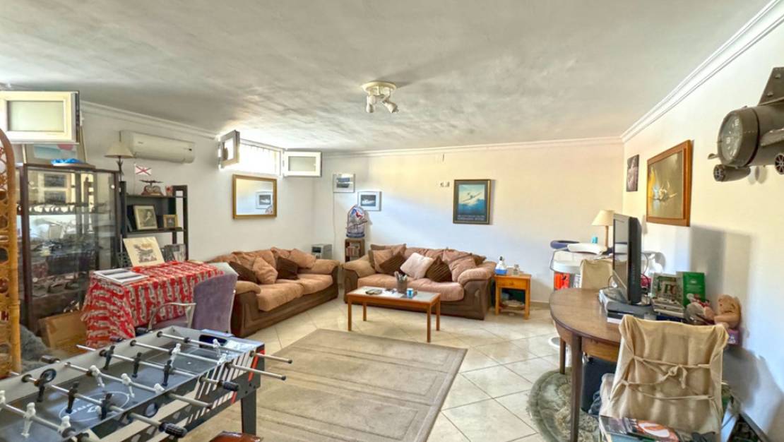 Sale - Villa - Torrevieja - Torrevieja Centro