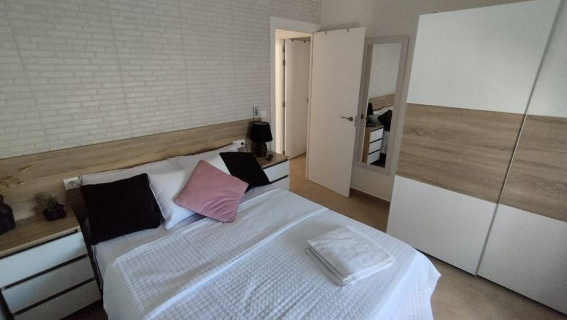 Sale - Villa - Torrevieja - Torrevieja Centro