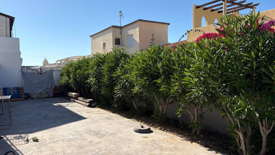 Sale - Villa - Torrevieja - Torrevieja Centro