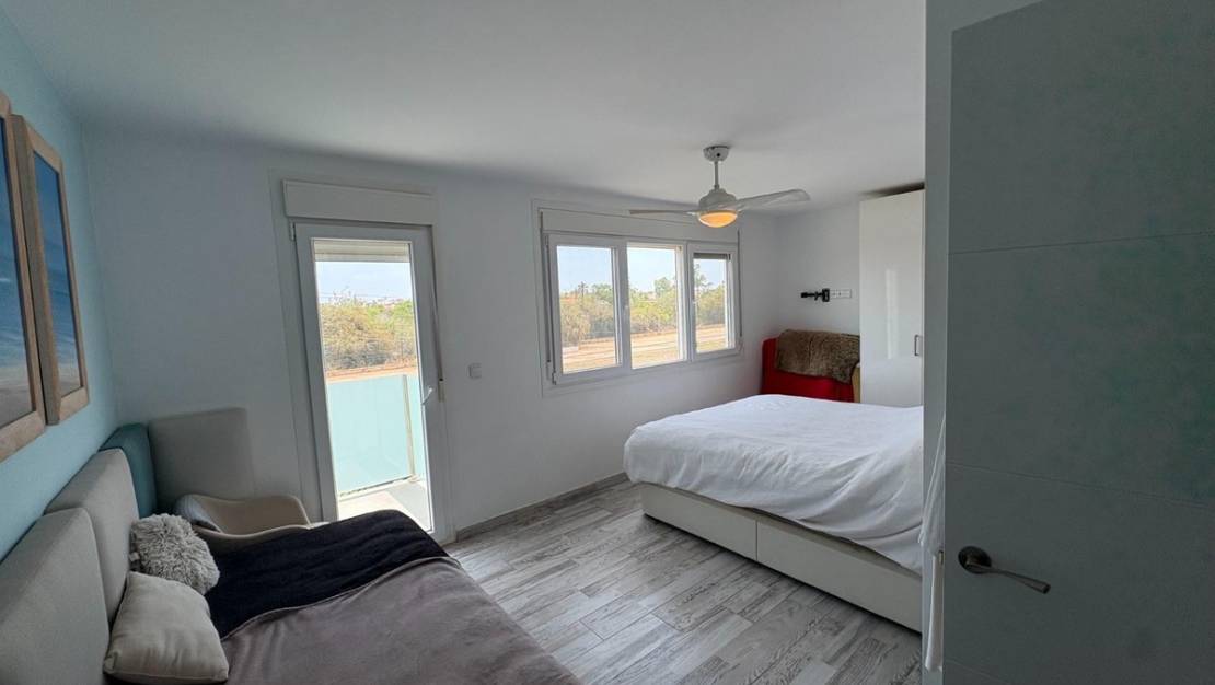 Sale - Villa - Torrevieja - Torrevieja Centro