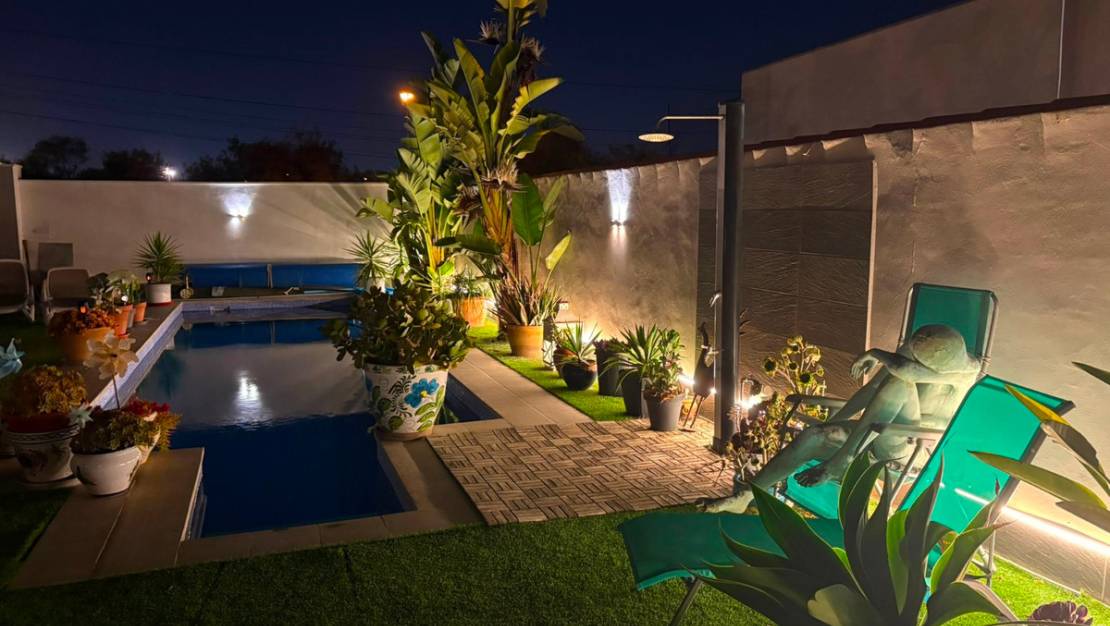 Sale - Villa - Torrevieja - Torrevieja Centro
