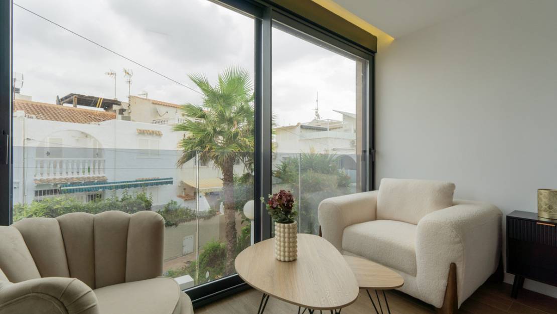 Sale - Villa - Torrevieja - Torrevieja Centro