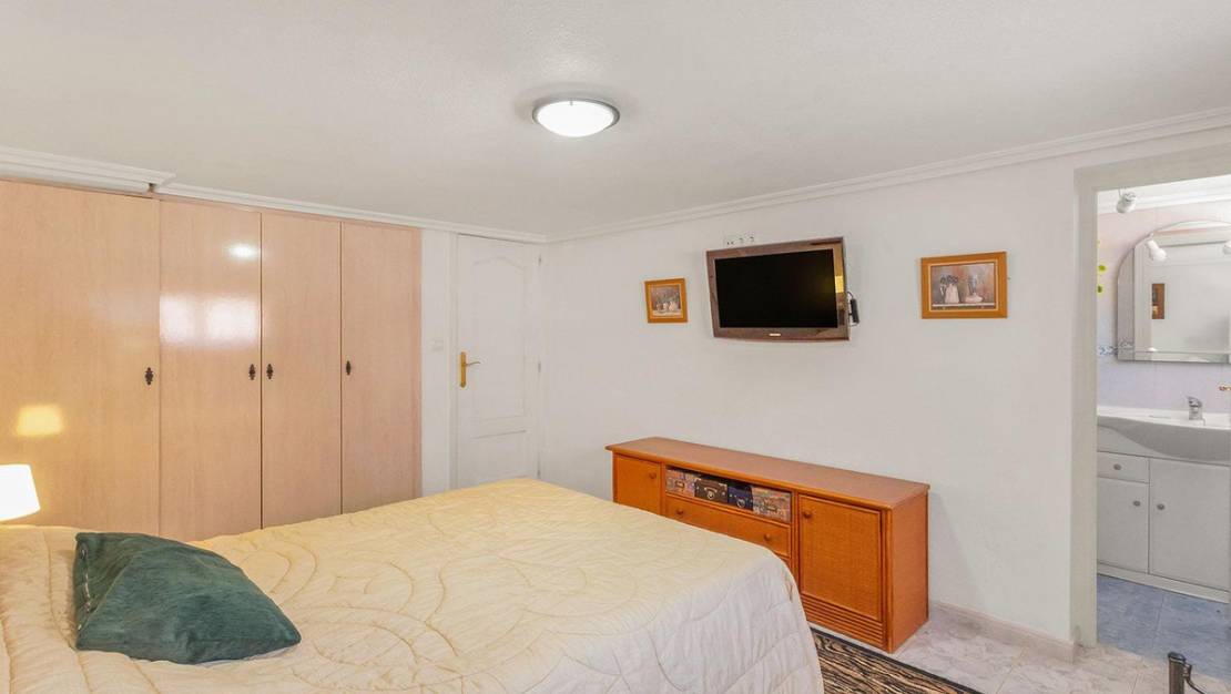 Sale - Villa - Torrevieja - Torrevieja Centro