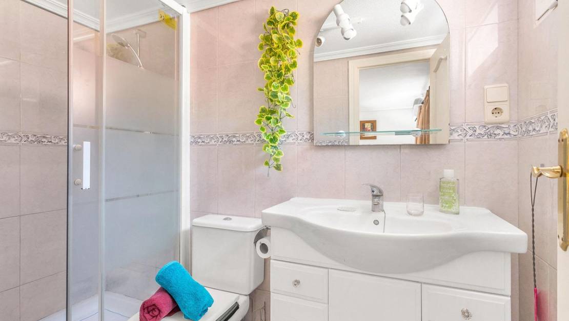 Sale - Villa - Torrevieja - Torrevieja Centro