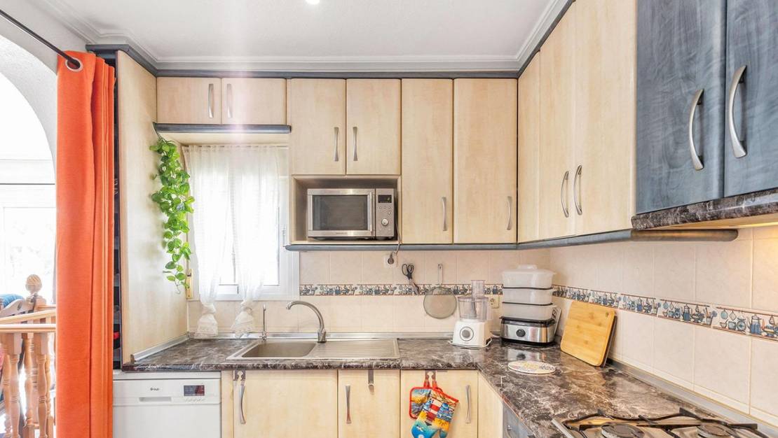 Sale - Villa - Torrevieja - Torrevieja Centro