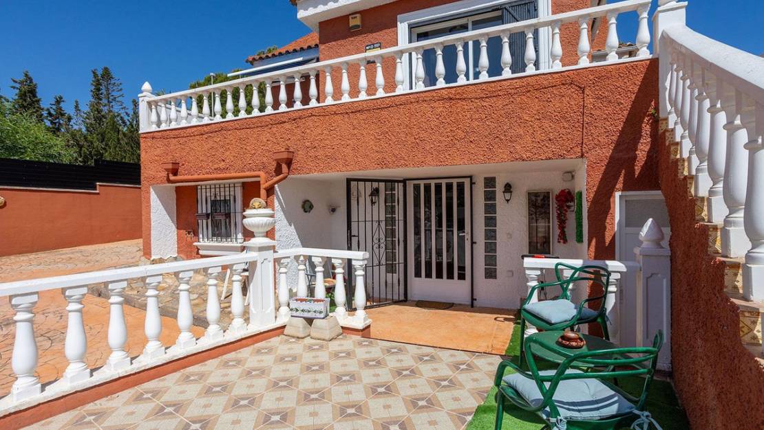 Sale - Villa - Torrevieja - Torrevieja Centro