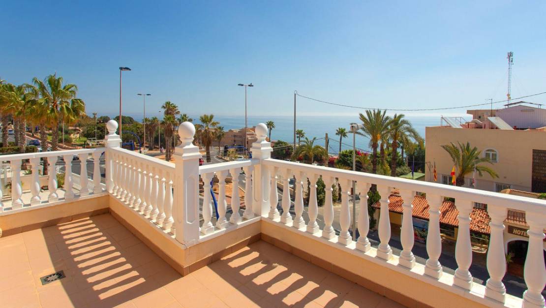 Sale - Villa - Torrevieja - Torrevieja Centro