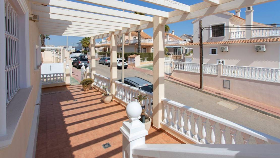 Sale - Villa - Torrevieja - Torrevieja Centro