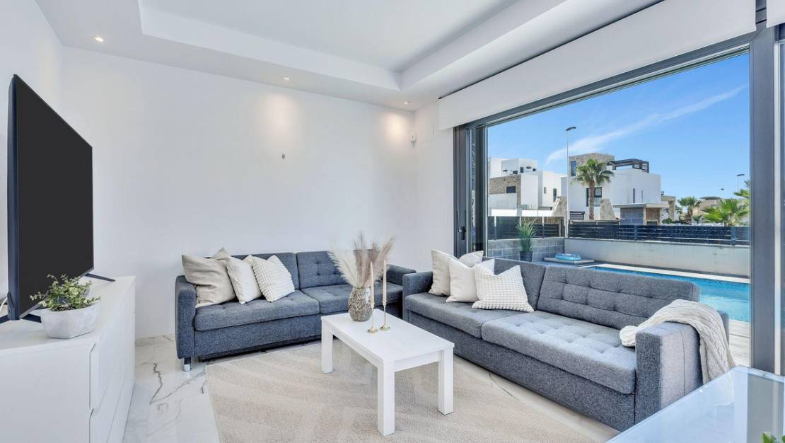 Sale - Villa - Torrevieja - Torrevieja Centro