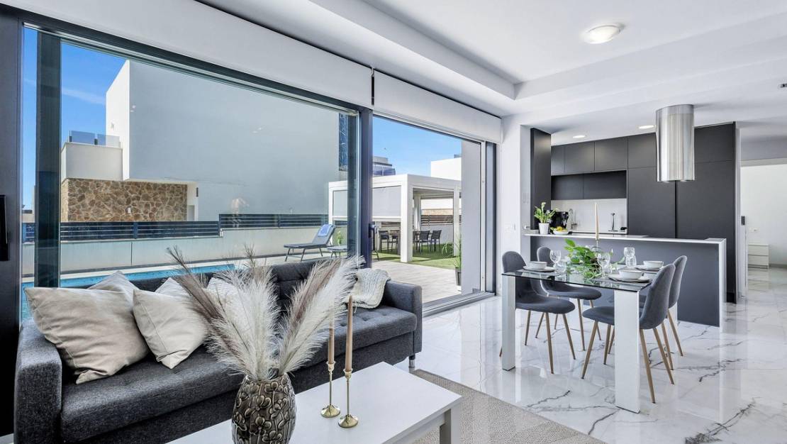 Sale - Villa - Torrevieja - Torrevieja Centro