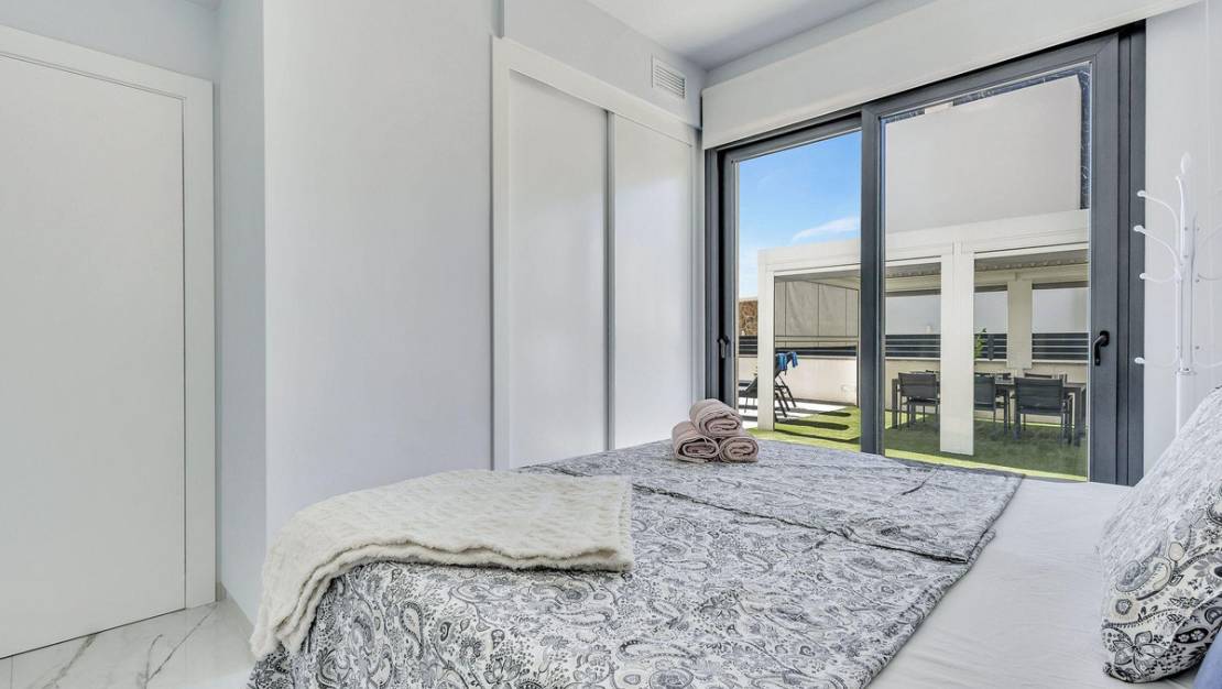 Sale - Villa - Torrevieja - Torrevieja Centro