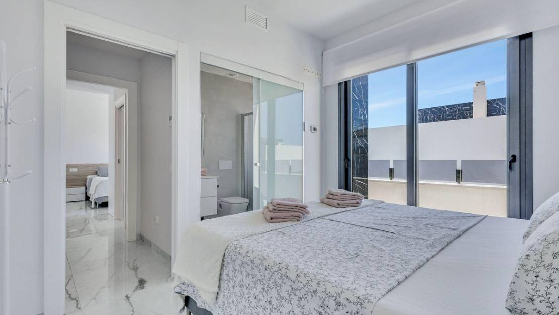 Sale - Villa - Torrevieja - Torrevieja Centro
