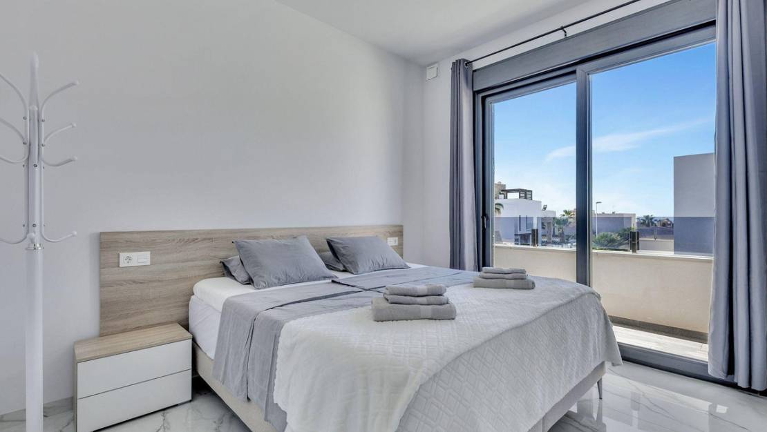 Sale - Villa - Torrevieja - Torrevieja Centro