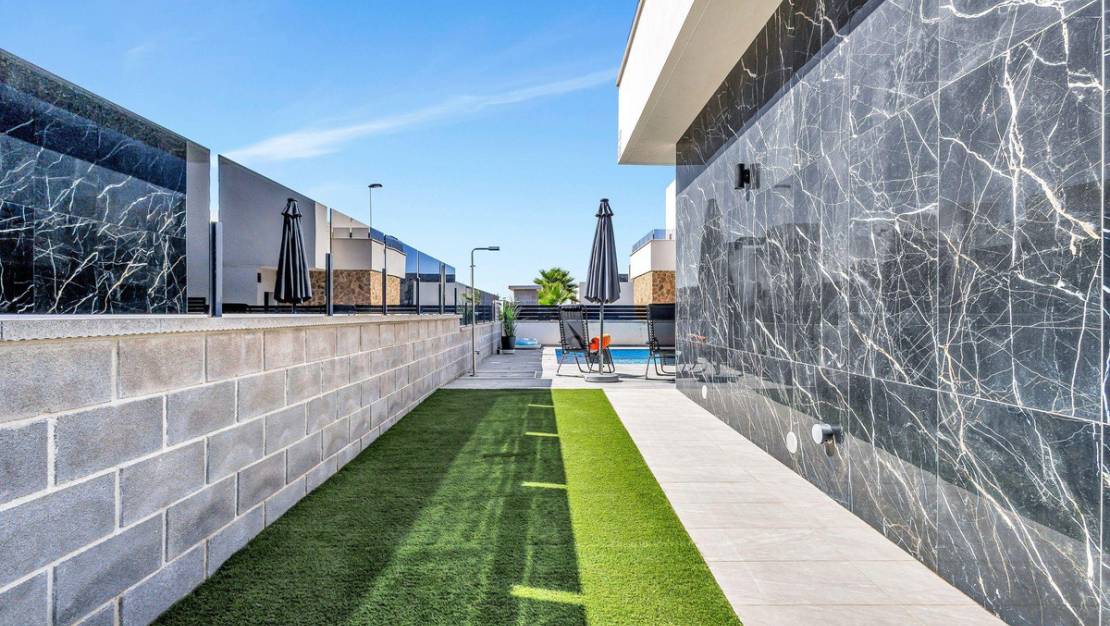 Sale - Villa - Torrevieja - Torrevieja Centro