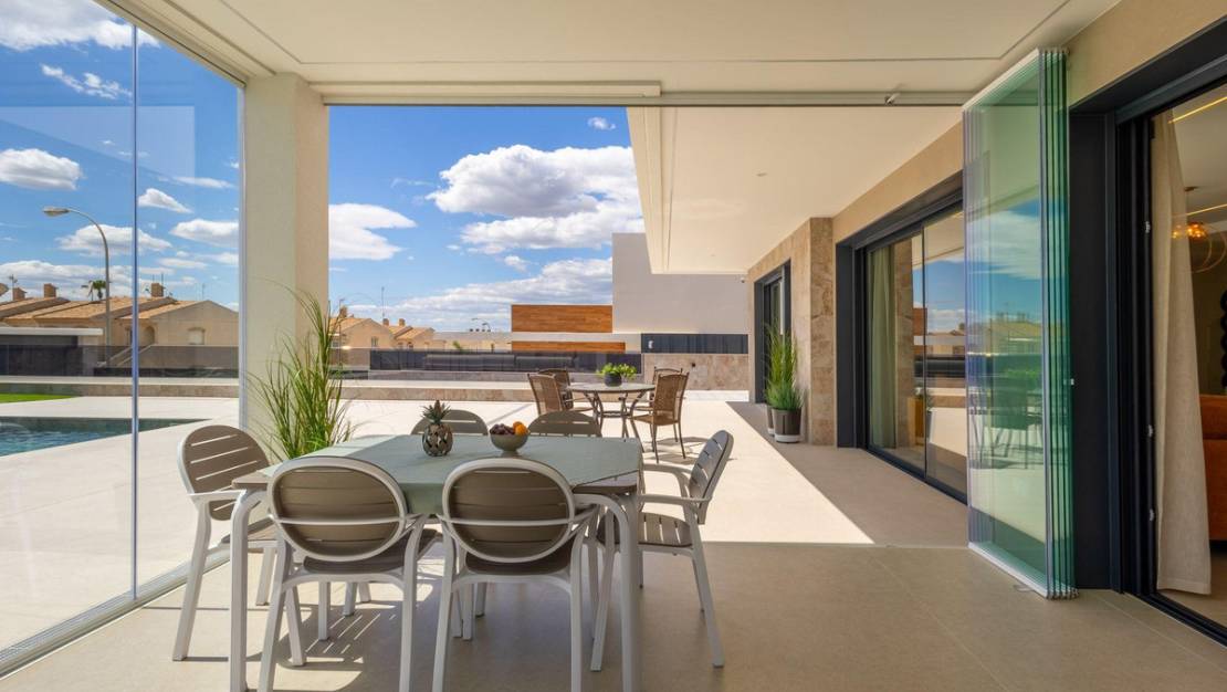 Sale - Villa - Torrevieja - Torrevieja Centro