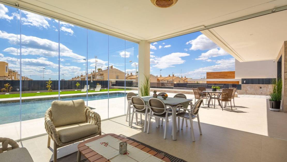Sale - Villa - Torrevieja - Torrevieja Centro
