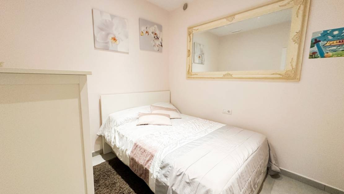 Sale - Villa - Torrevieja - Torrevieja Centro