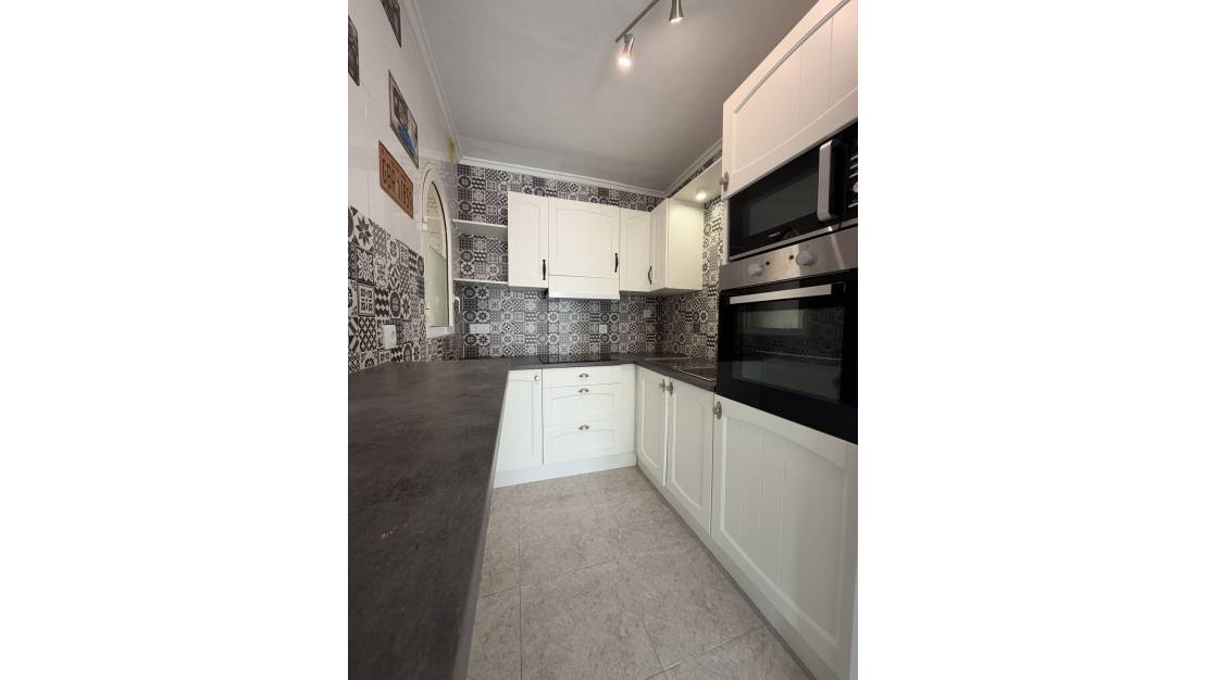 Sale - Villa - Torrevieja - Torrevieja Centro
