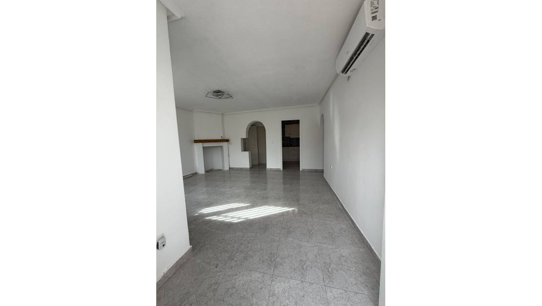 Sale - Villa - Torrevieja - Torrevieja Centro