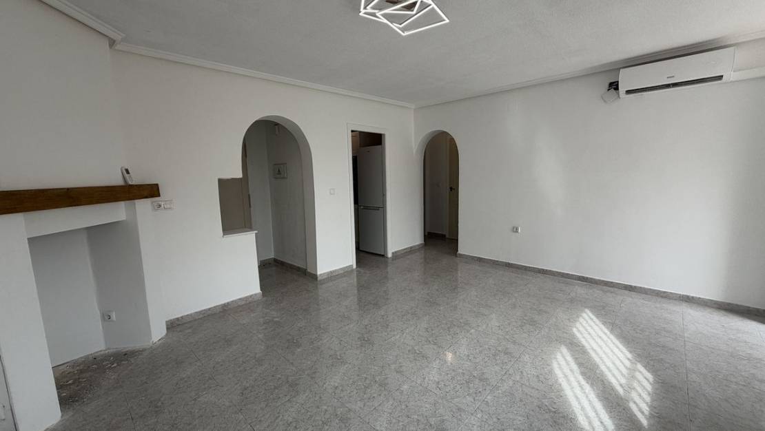 Sale - Villa - Torrevieja - Torrevieja Centro