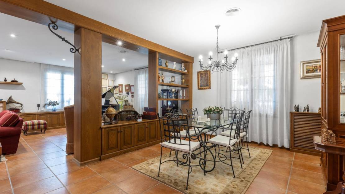 Sale - Villa - Torrevieja - Torrevieja Centro