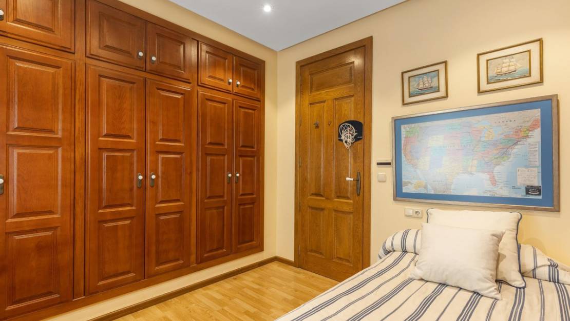 Sale - Villa - Torrevieja - Torrevieja Centro