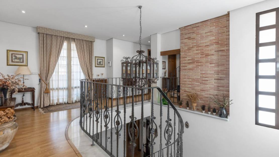 Sale - Villa - Torrevieja - Torrevieja Centro