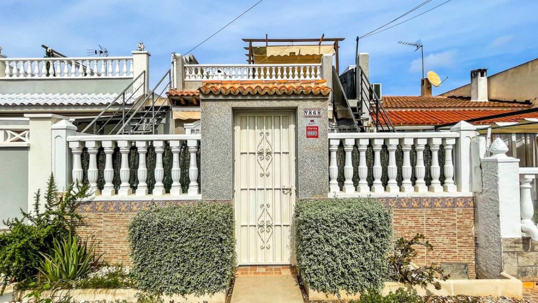 Sale - Villa - Torrevieja - Torrevieja Centro