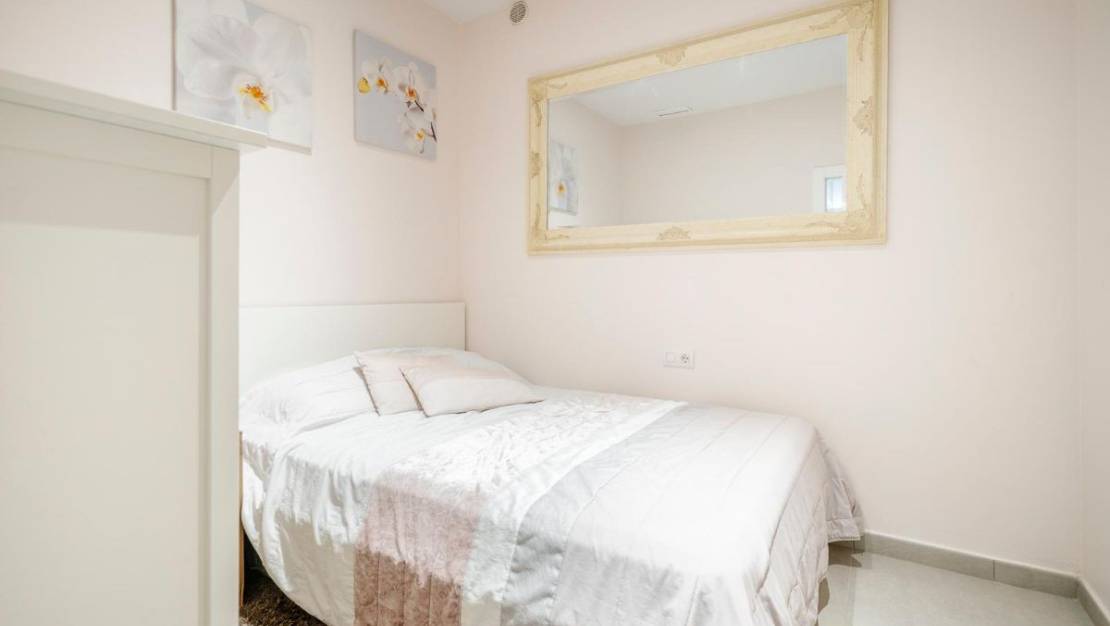 Sale - Villa - Torrevieja - Torrevieja Centro