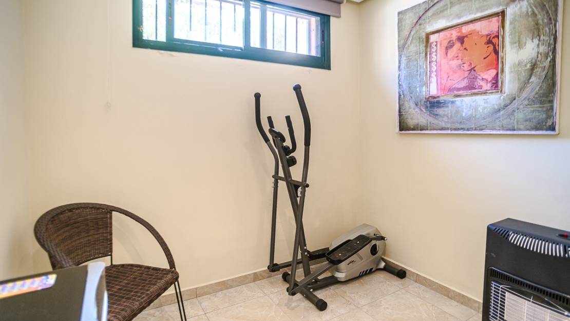 Sale - Villa - Torrevieja - Torrevieja Centro