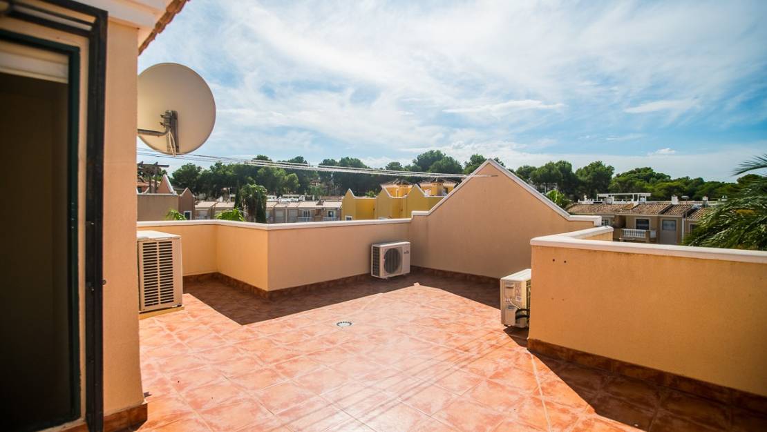 Sale - Villa - Torrevieja - Torrevieja Centro