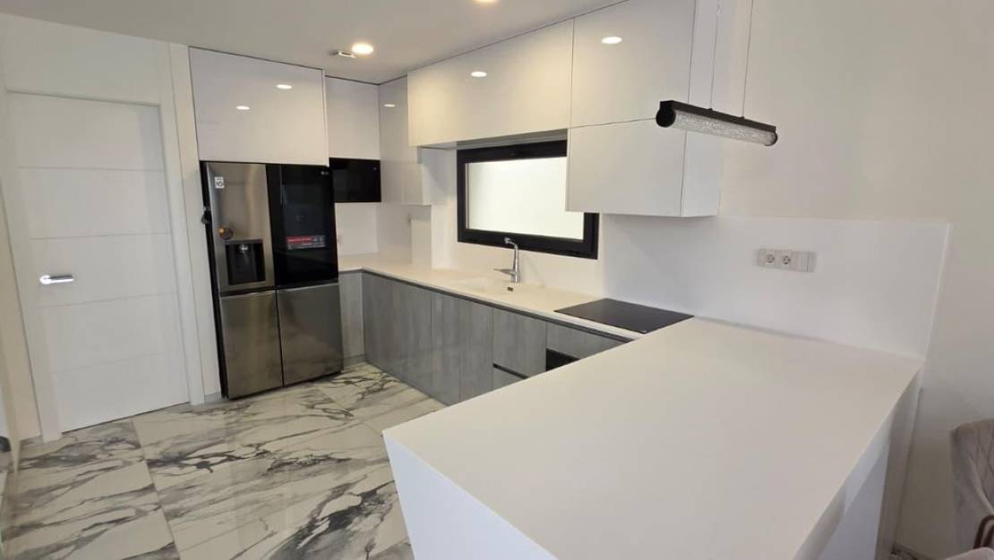 Sale - Villa - Torrevieja - Torrevieja Centro