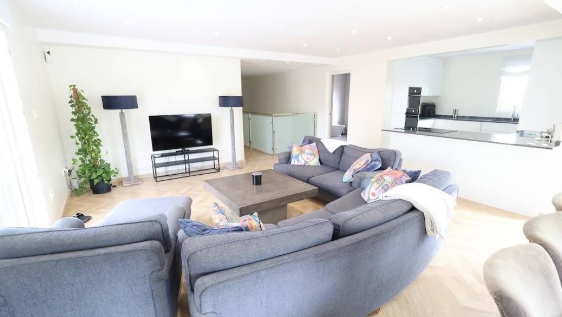 Sale - Villa - Torrevieja - Torrevieja Centro