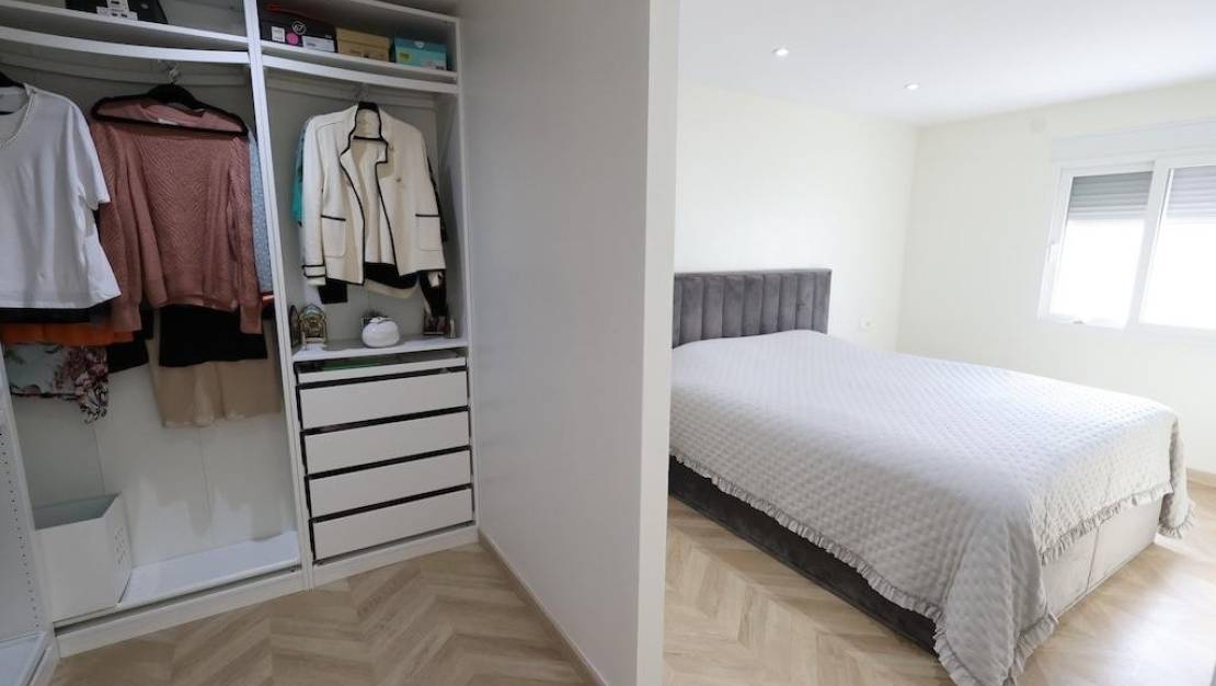 Sale - Villa - Torrevieja - Torrevieja Centro