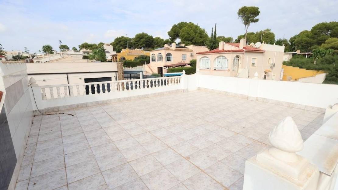 Sale - Villa - Torrevieja - Torrevieja Centro