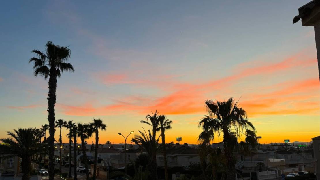 Sale - Villa - Torrevieja - Torrevieja Centro