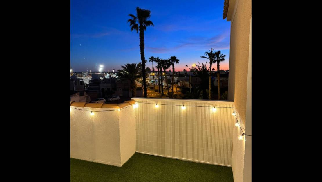 Sale - Villa - Torrevieja - Torrevieja Centro