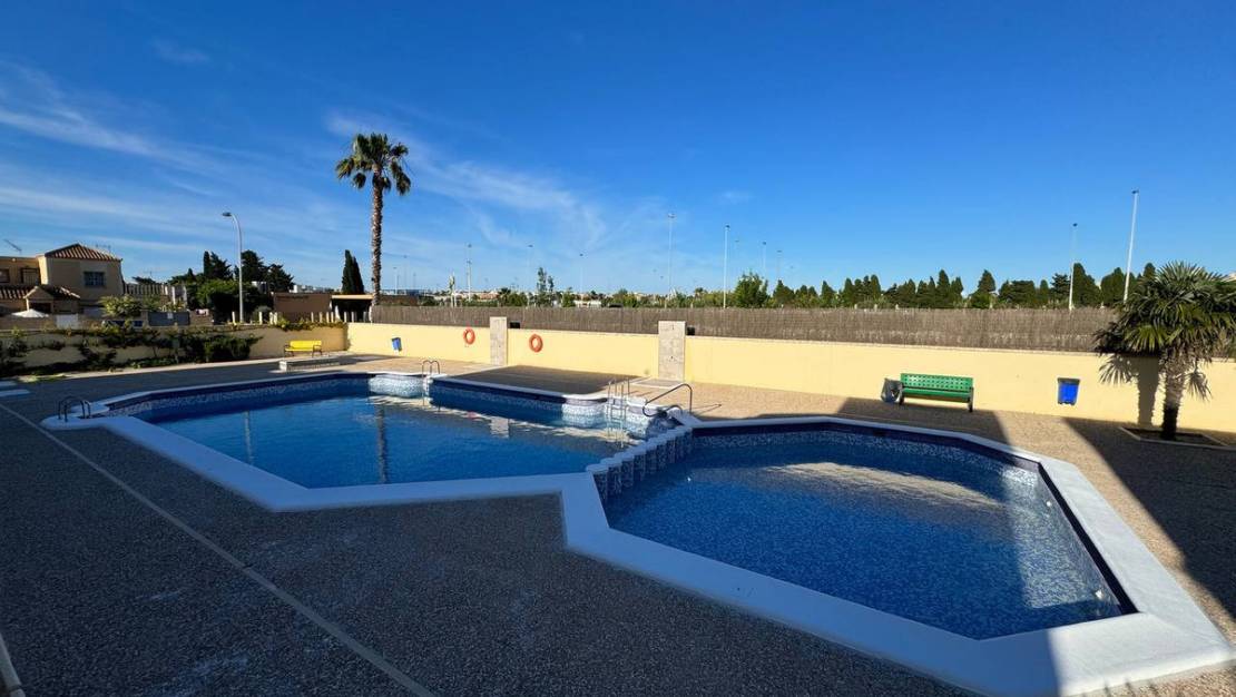 Sale - Villa - Torrevieja - Torrevieja Centro