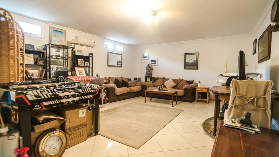 Sale - Villa - Torrevieja - Torrevieja Centro