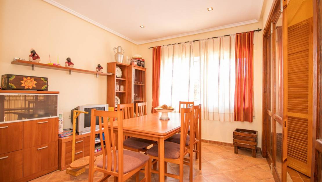 Sale - Villa - Torrevieja - Torrevieja Centro