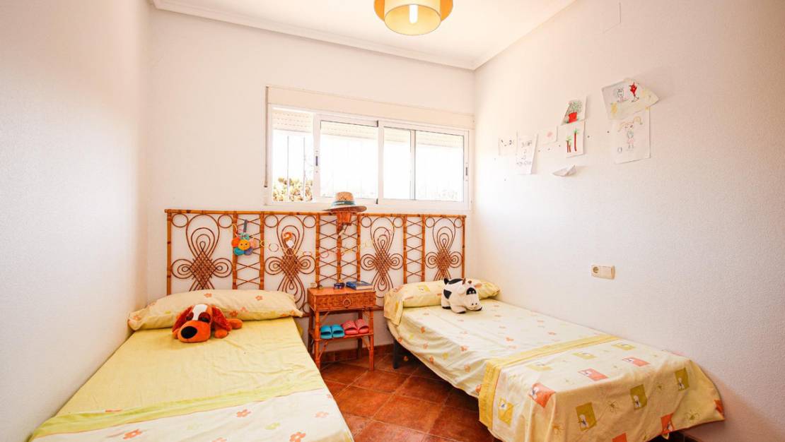 Sale - Villa - Torrevieja - Torrevieja Centro